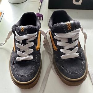 Boys Vans sz 13